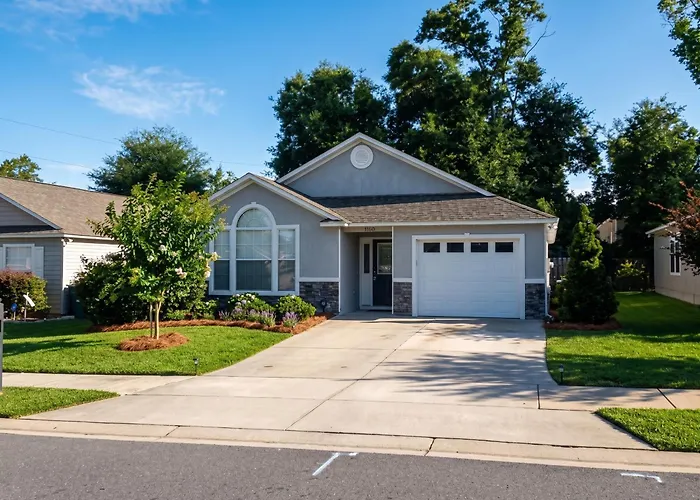 Cozy Convenience Retreat Minutes From Famu,fsu,l Hospitals, Downtown * Tallahassee
